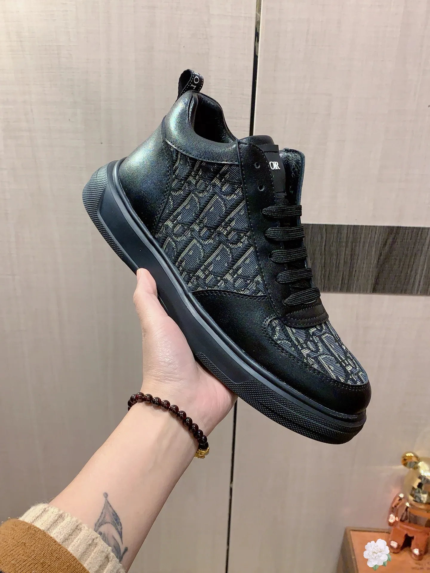 Men's Men's Shoes💰442💰💰🎩🎩[Lightning][Lightning] "Dior DIOR*" The latest and most popular casual shoes, top brand [seduce] luxury ~ purchasing agency, top ~ quality. [Strong] The upper is made of imported breathable cowhide with material ➕ breathable sheepskin feet (•) and fine workmanship. The original stylish and stylish soft rubber wear-resistant and non-slip outsole is light and comfortable on the feet. The real thing looks better when photographed in person. 111: code: 38-44, 3️⃣ colors selected